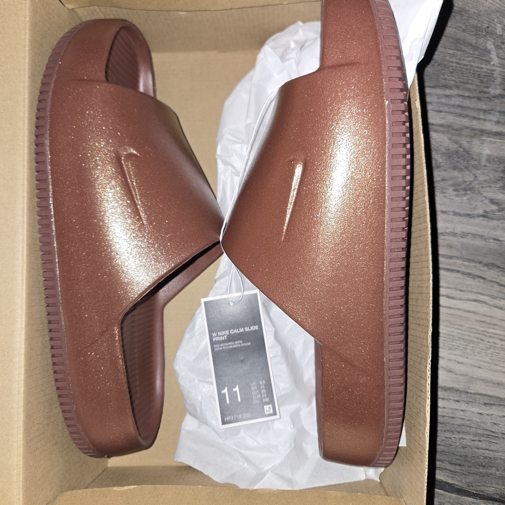 Nike Women's Metallic Brown Slippers